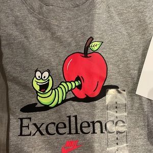 Brand new! Nike shirt